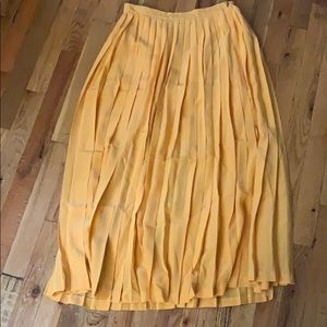 Pleated 100% silk mustard yellow skirt
